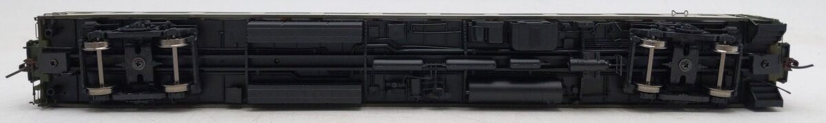 Rapido Trains 100018 HO Scale CN Lightweight Coach Car #5564 EX/Box