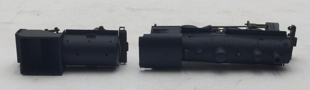 Roundhouse HO 2-8-0 CONSOLIDATION Kit 11-L Series Steam Locomotive & Tender EX/Box