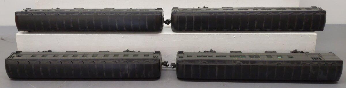 Lionel 6-15526 O Gauge Santa Fe Heavyweight Passenger Cars (Set of 4) EX/Box