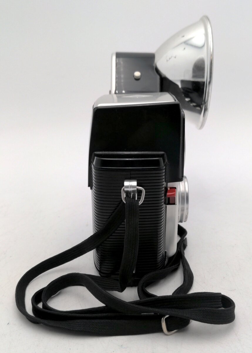 Eastman Kodak 25L Brownie Starflex Film Camera w/Flash Holder (1950s) EX