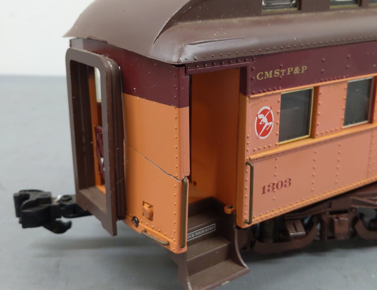 Aristo-Craft 31303 Milwaukee Heavyweight Passenger Car #1303 VG/Box