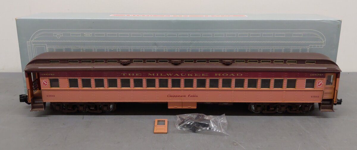 Aristo-Craft 31303 Milwaukee Heavyweight Passenger Car #1303 VG/Box