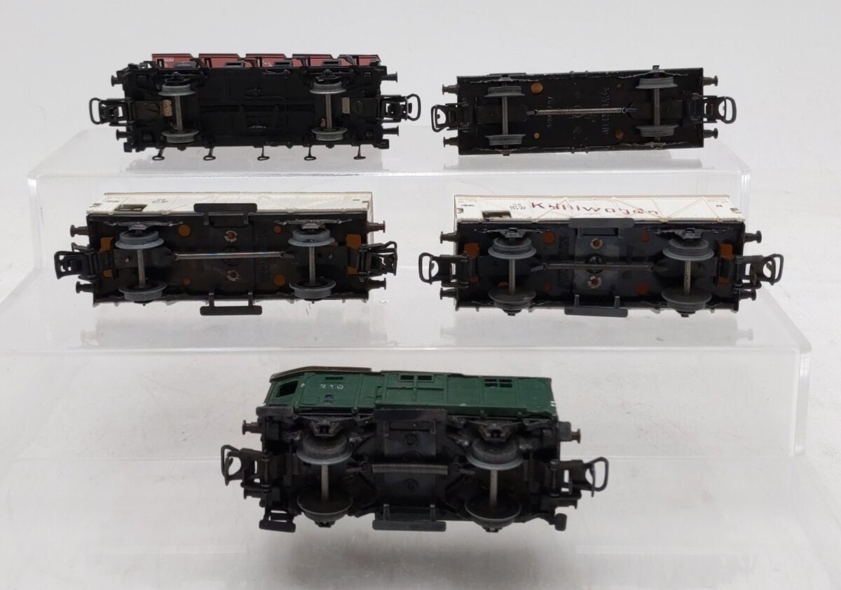 Marklin HO Scale Assorted Freight Cars [5] VG