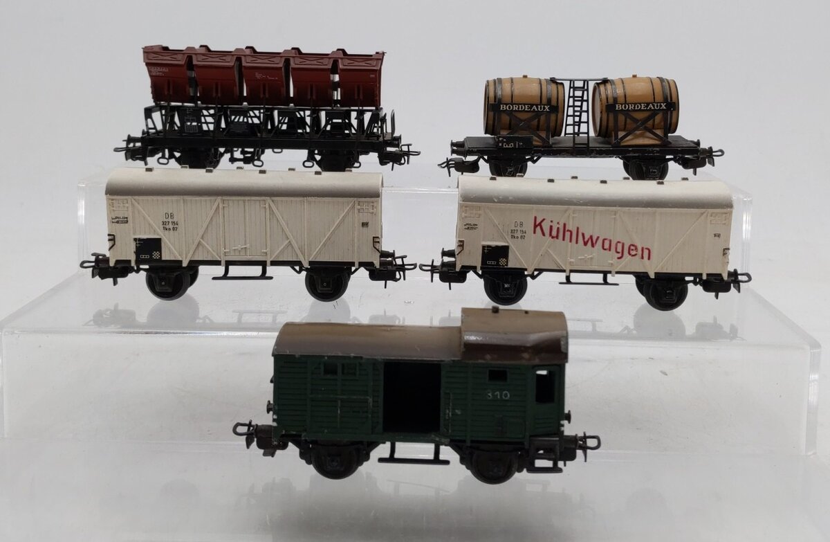 Marklin HO Scale Assorted Freight Cars [5] VG