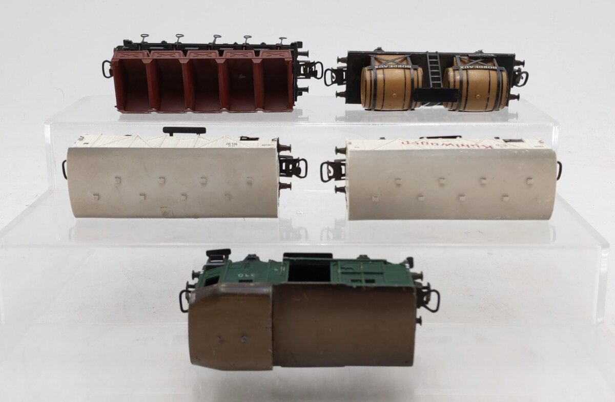 Marklin HO Scale Assorted Freight Cars [5] VG