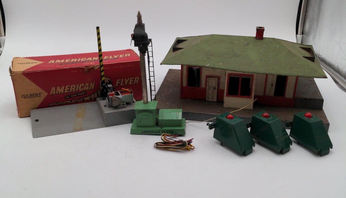 American Flyer Vintage S Postwar Accessories # 589, 23601, 730 & 761 [4]