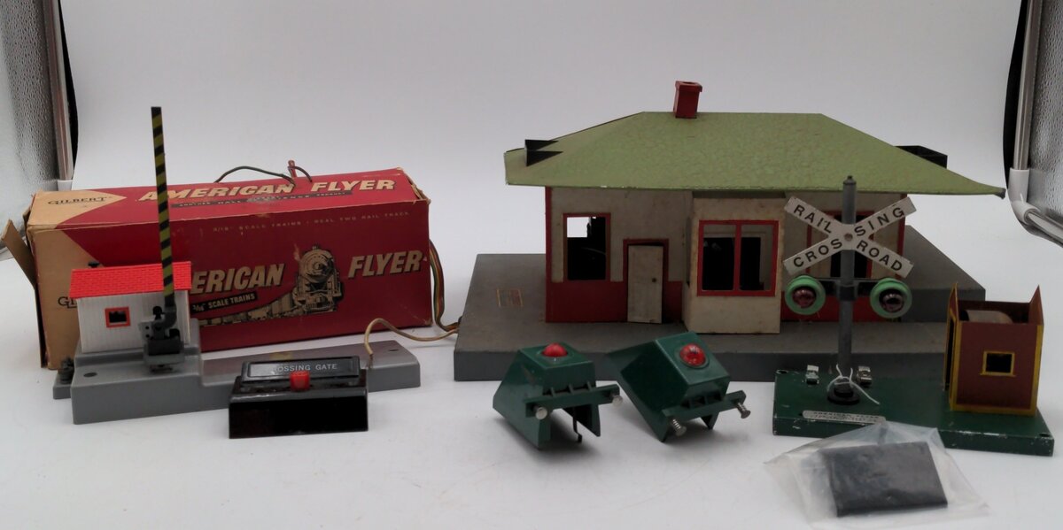 American Flyer Vintage S Postwar Accessories # 589, 23601, 730 & 759 [5] VG