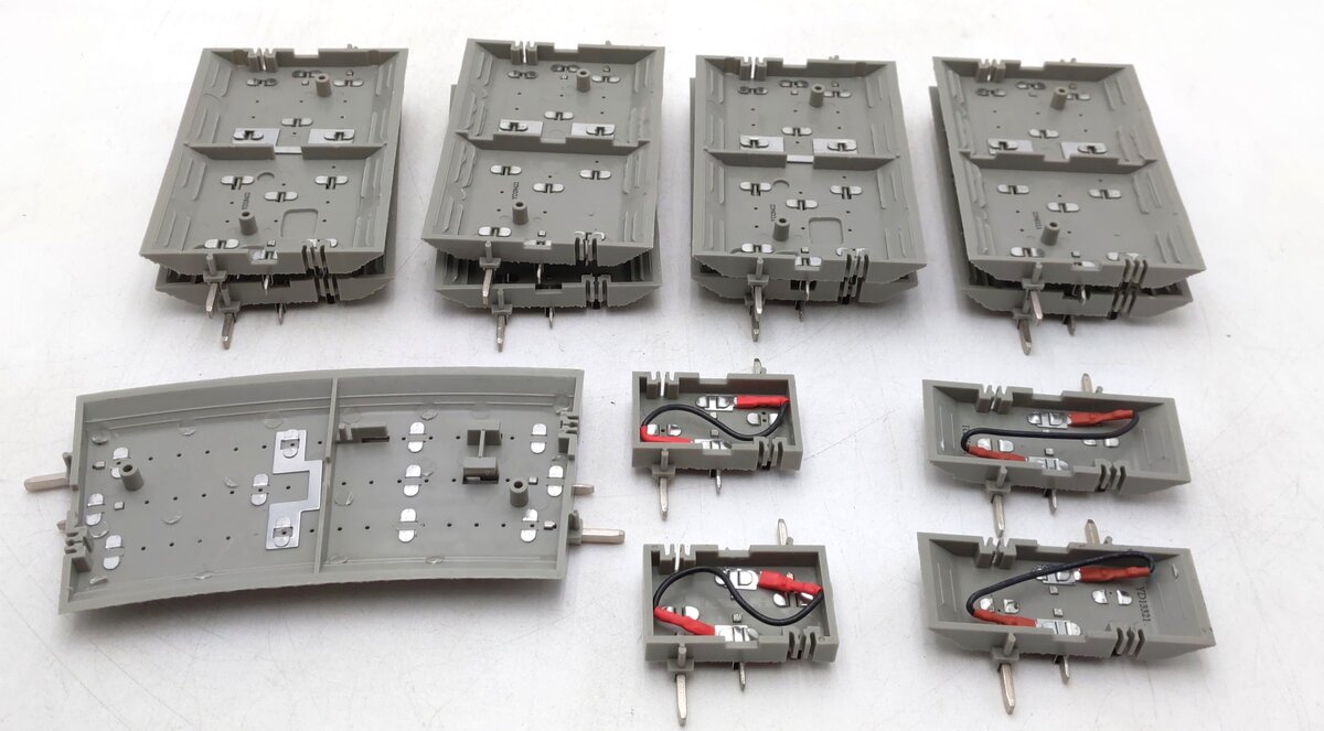 Lionel O Gauge Assorted Track Sections: 6-12024, 6-16834, 6-12073, 6-12074 [13] EX