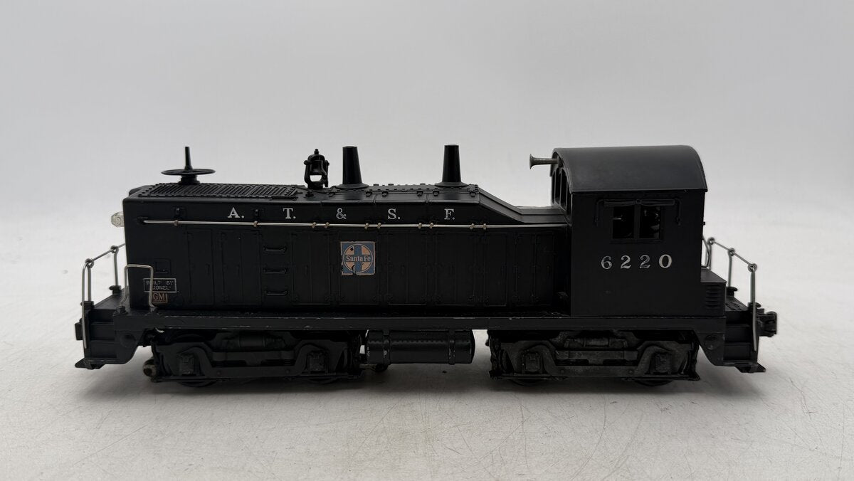 Lionel 6220 Vintage O AT&SF GM NW-2 Switcher with Bell VG