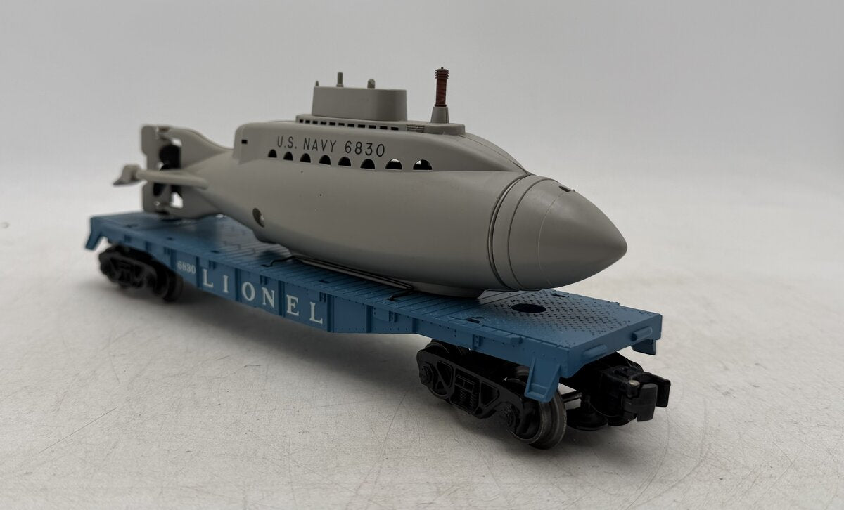 Lionel 6830 Vintage O Flatcar w/ Non Operating Submarine VG