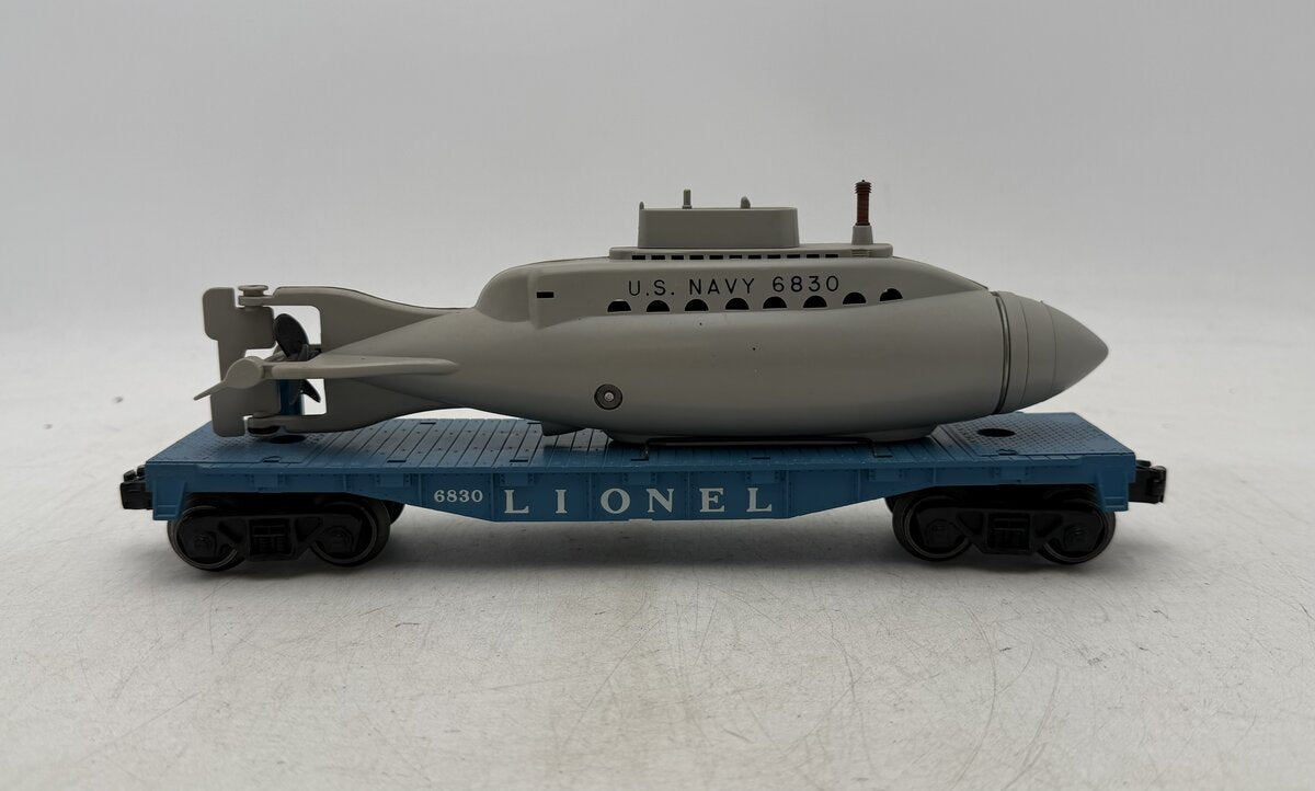 Lionel 6830 Vintage O Flatcar w/ Non Operating Submarine VG