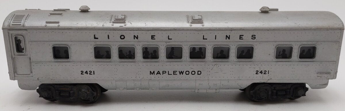 Lionel 2421 Vintage O Lionel Lines Maplewood Lighted Pullman Car w/ Silver Roof VG