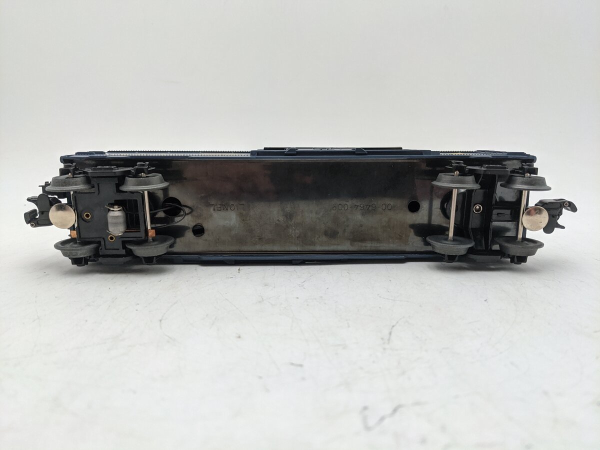 Lionel 6-16622 O Gauge CSX Boxcar with Red Flashing ETD EX