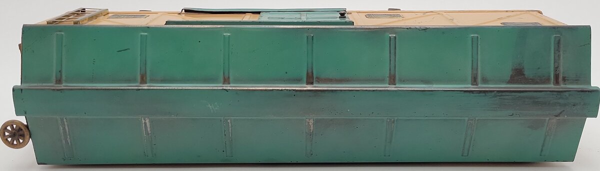 American Flyer 4018 Vintage Standard Gauge Mustard Green Boxcar VG