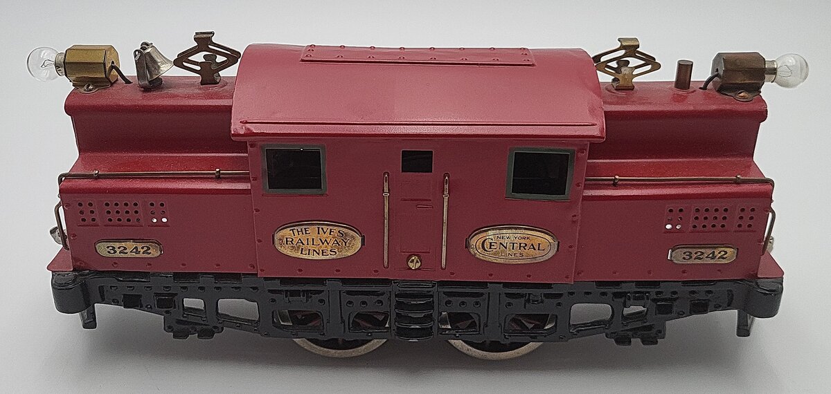 Ives 3242 Vintage Standard Gauge NYC/Ives Railway Lines Red Electric Locomotive VG