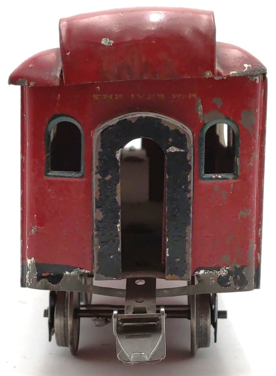 Ives 187 Vintage Standard Gauge Tinplate Passenger Car VG