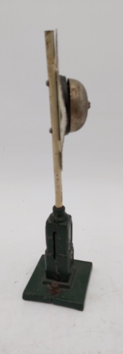 Ives 332 Vintage Standard Gauge Prewar Automatic Bell Signal