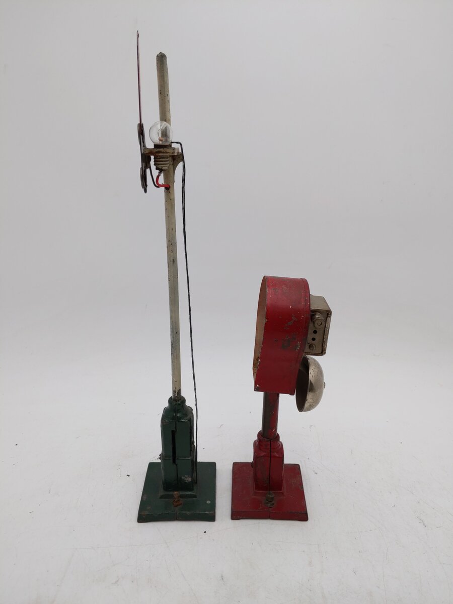 Ives Standard Gauge 300 Prewar Manual Semaphore & 333 Crossing Bell [2]