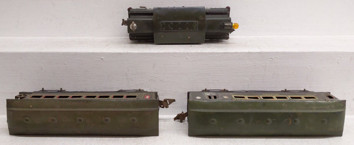 Ives 3253 Vintage O 0-4-0 Tinplate Prewar Electric Loco w/ (2) Passenger Cars