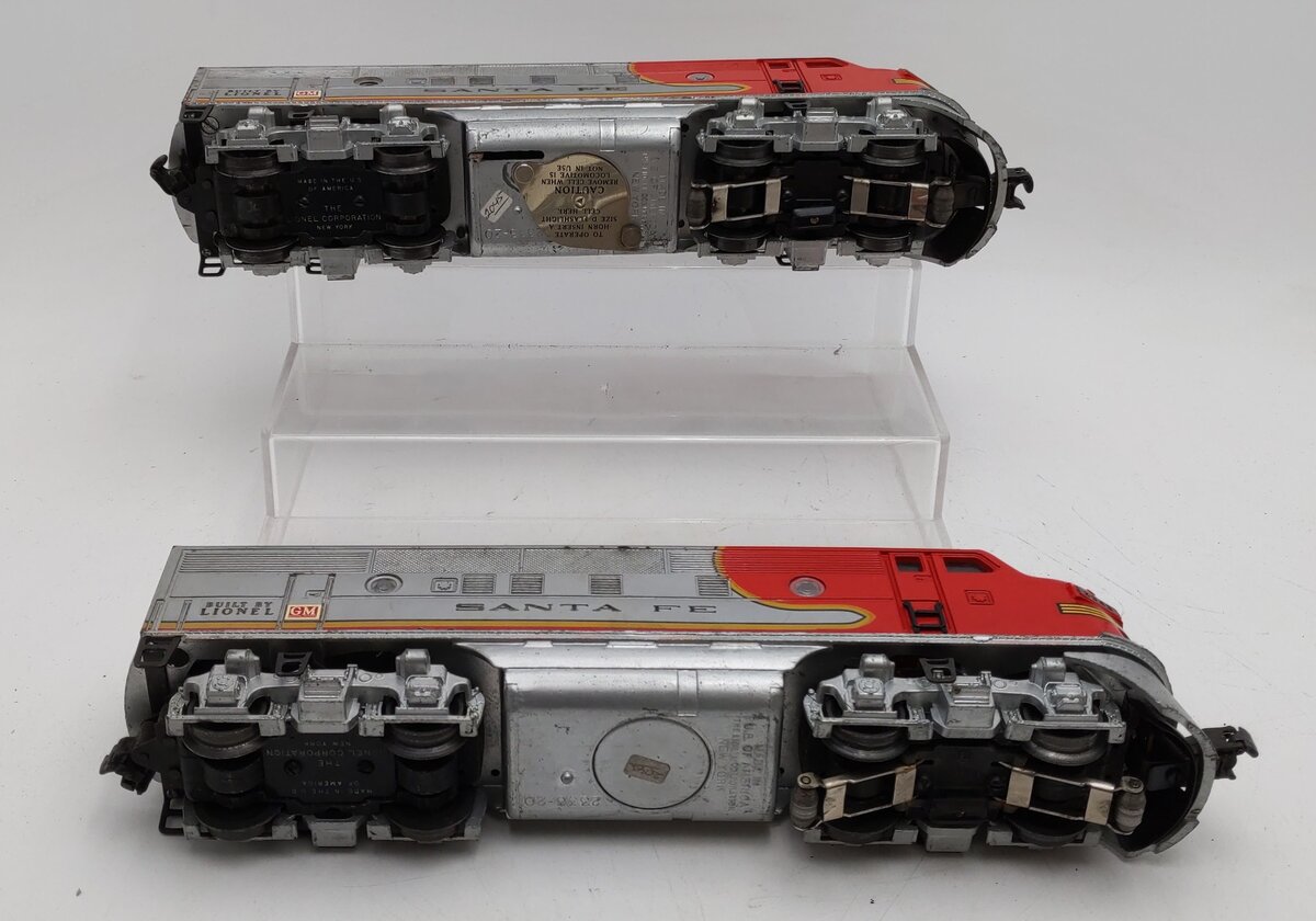 Lionel 2343 Vintage O Santa Fe F3 AA Diesel Locomotive Set VG