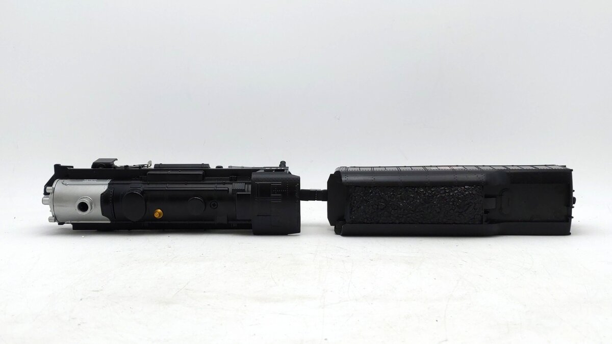 Lionel 6-83992 O Gauge Chicago & Northwestern Steam Locomotive & Tender #1155 LN