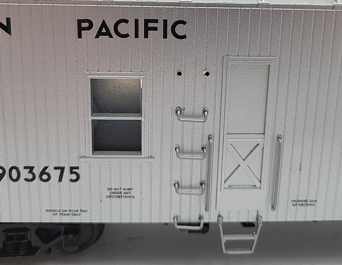 Lionel 1926230 O Union Pacific Kitchen Car with Sound #903675 EX/Box