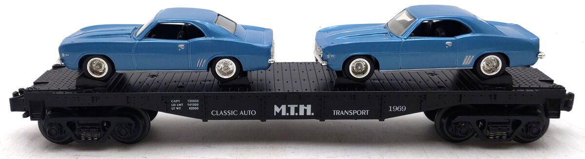 MTH 30-7634 O Gauge MTH Auto Transport Flatcar w/2 Ertl '69 Chevrolet Camaros EX/Box