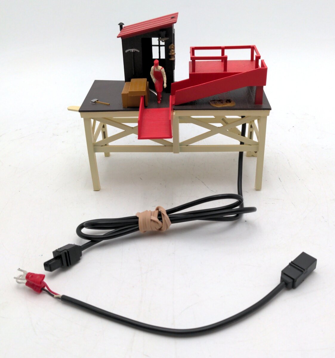 Lionel 1929040 O Gauge Anheuser-Busch Barrel Loader