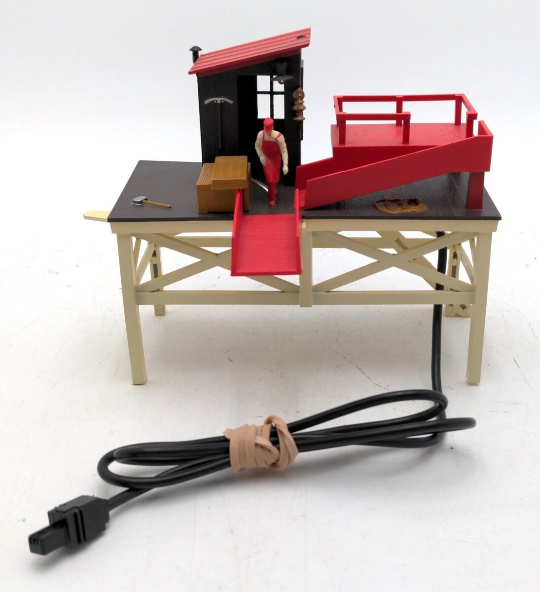Lionel 1929040 O Gauge Anheuser-Busch Barrel Loader