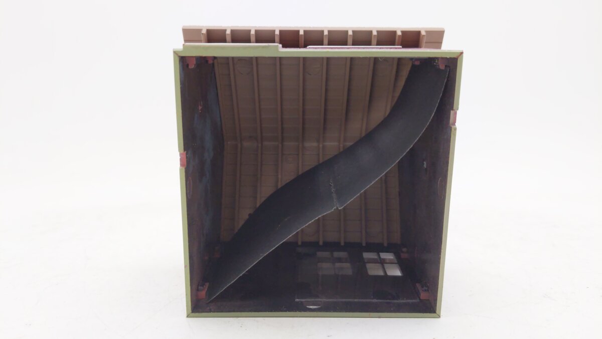 Woodland Scenics BR5857 O Scale Built-&-Ready Work Shed Building VG/Box