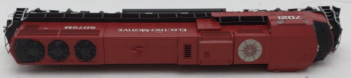 Athearn G69328 HO Electro-Motive SD70M Diesel Locomotive w/DCC & Sound #7021 EX/Box