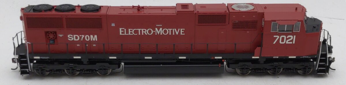 Athearn G69328 HO Electro-Motive SD70M Diesel Locomotive w/DCC & Sound #7021 EX/Box