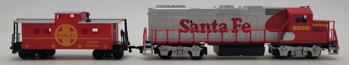 Life Like 8663 HO Atchison Topeka Santa Fe Diesel Engine & Tender #3500/999851 LN/Box