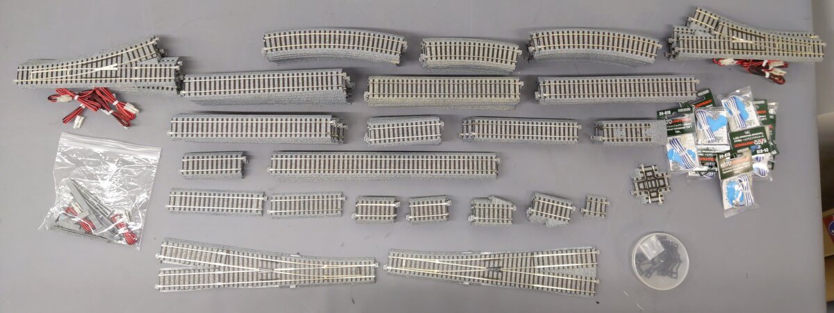 Kato 3-0680 HO Black River Junction Track Set [157pcs] EX/Box