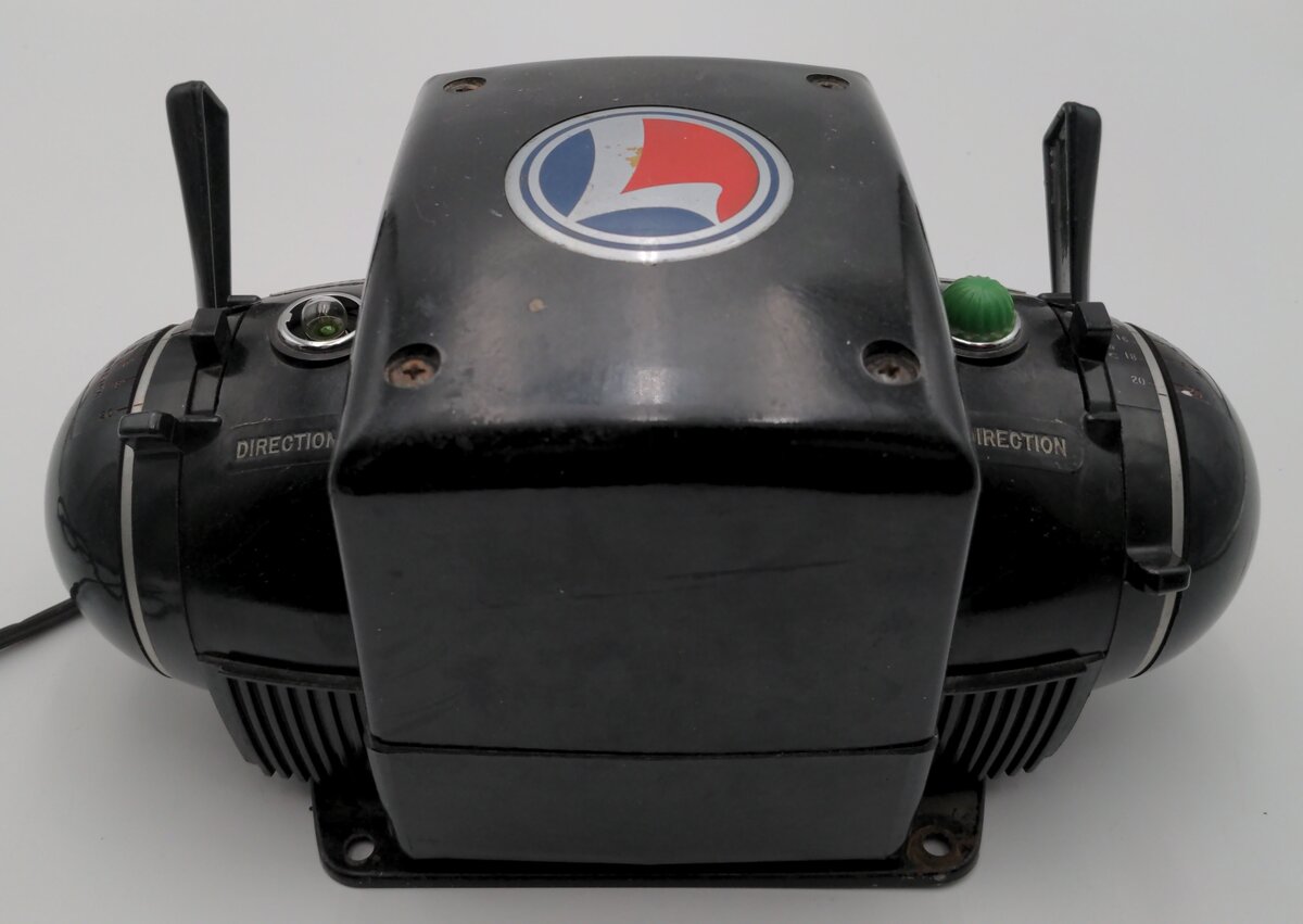 Lionel ZW Vintage O 250 Watt 4 Train Transformer with Whistle VG