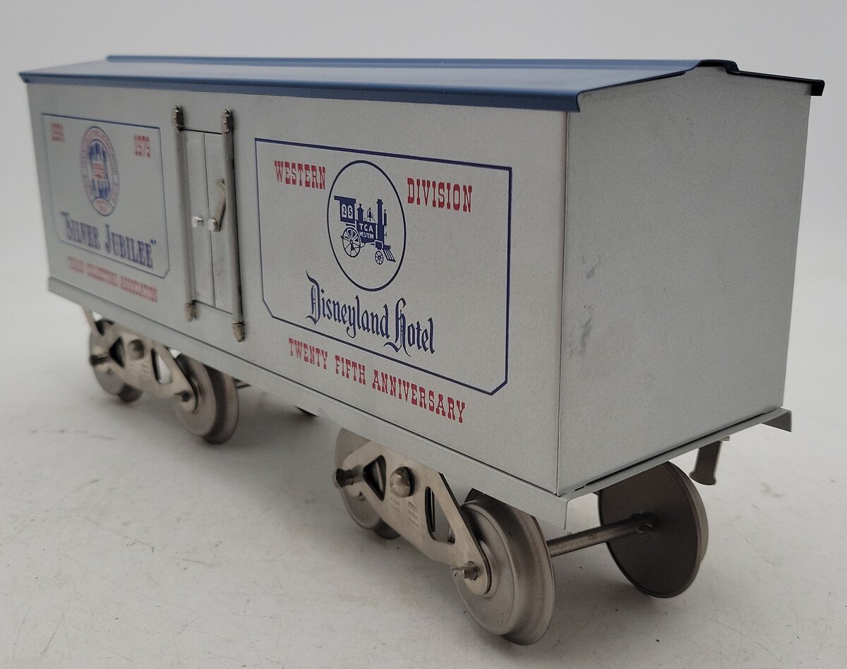 McCoy 1979 Standard Gauge Silver Jubilee Disneyland Hotel Convention Boxcar EX/Box