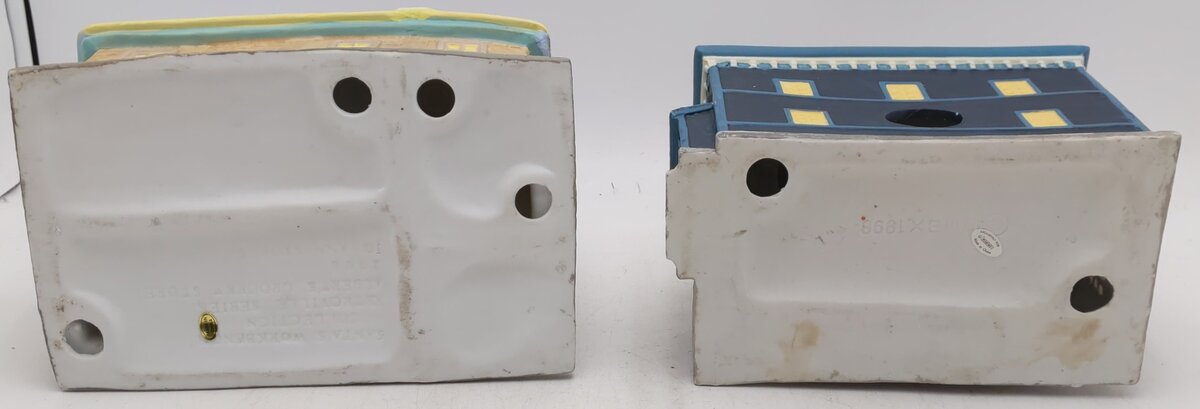 Lemax Assorted Ceramic Buildings [2] EX