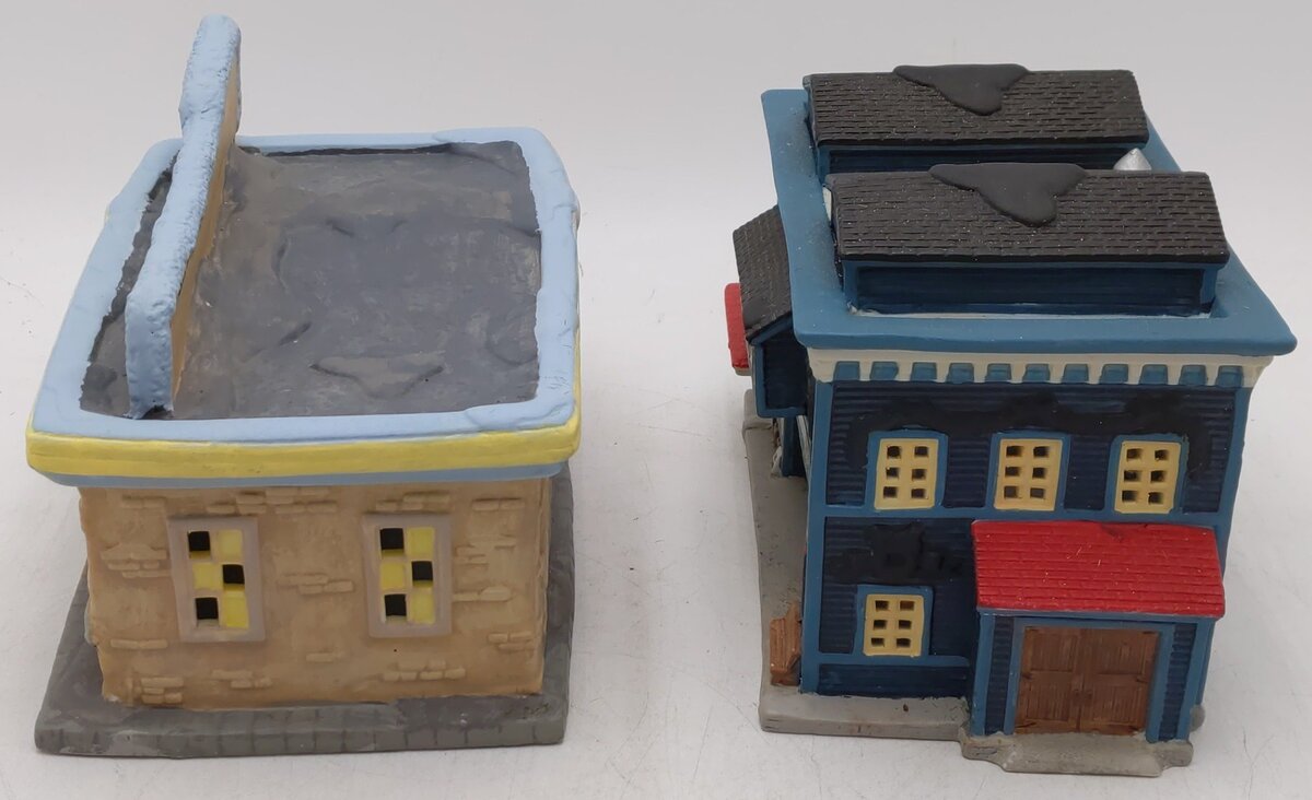 Lemax Assorted Ceramic Buildings [2] EX