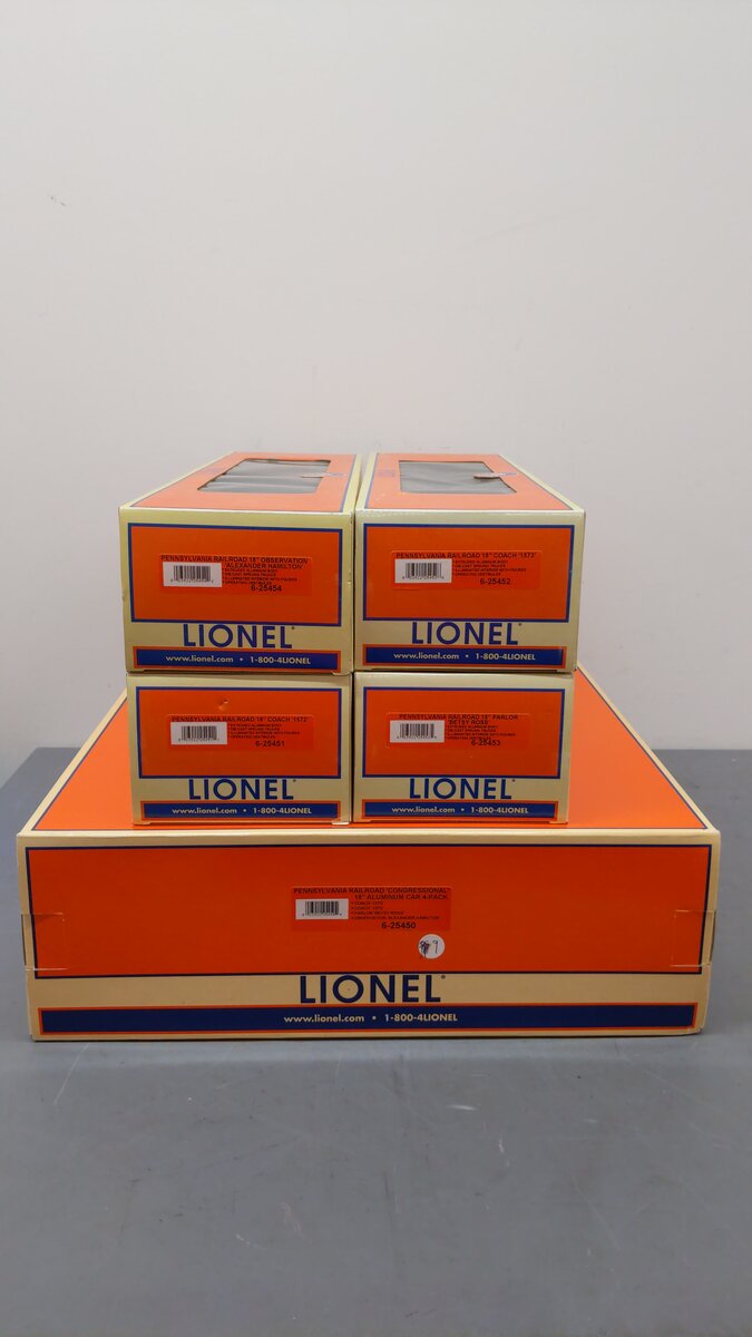 Lionel 6-25450 Pennsylvania Railroad 18 Inch Aluminum Passenger Cars (Pack of 4) EX/Box