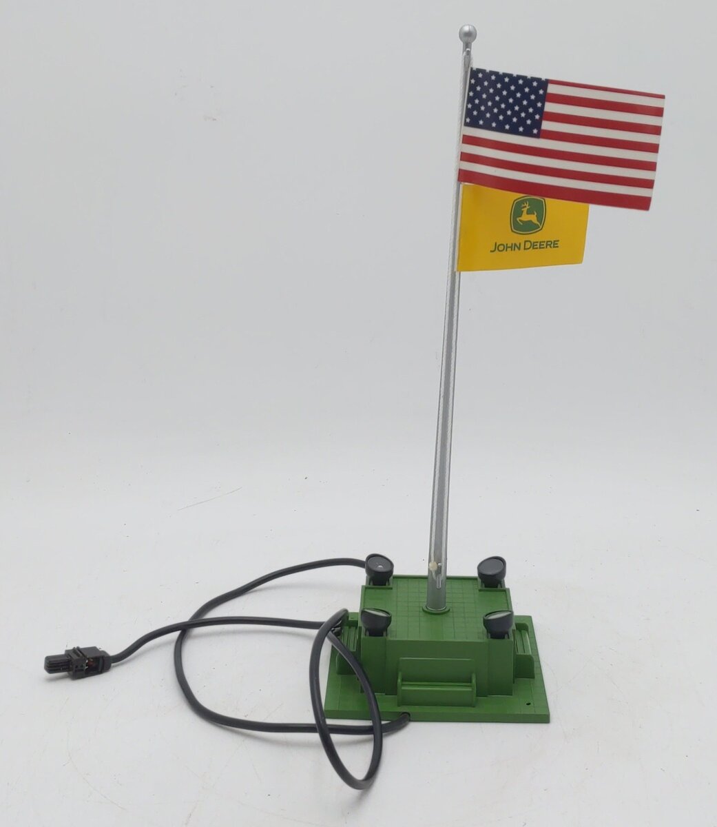 Lionel 6-84306 O PEP John Deere Illuminated Flagpole EX/Box