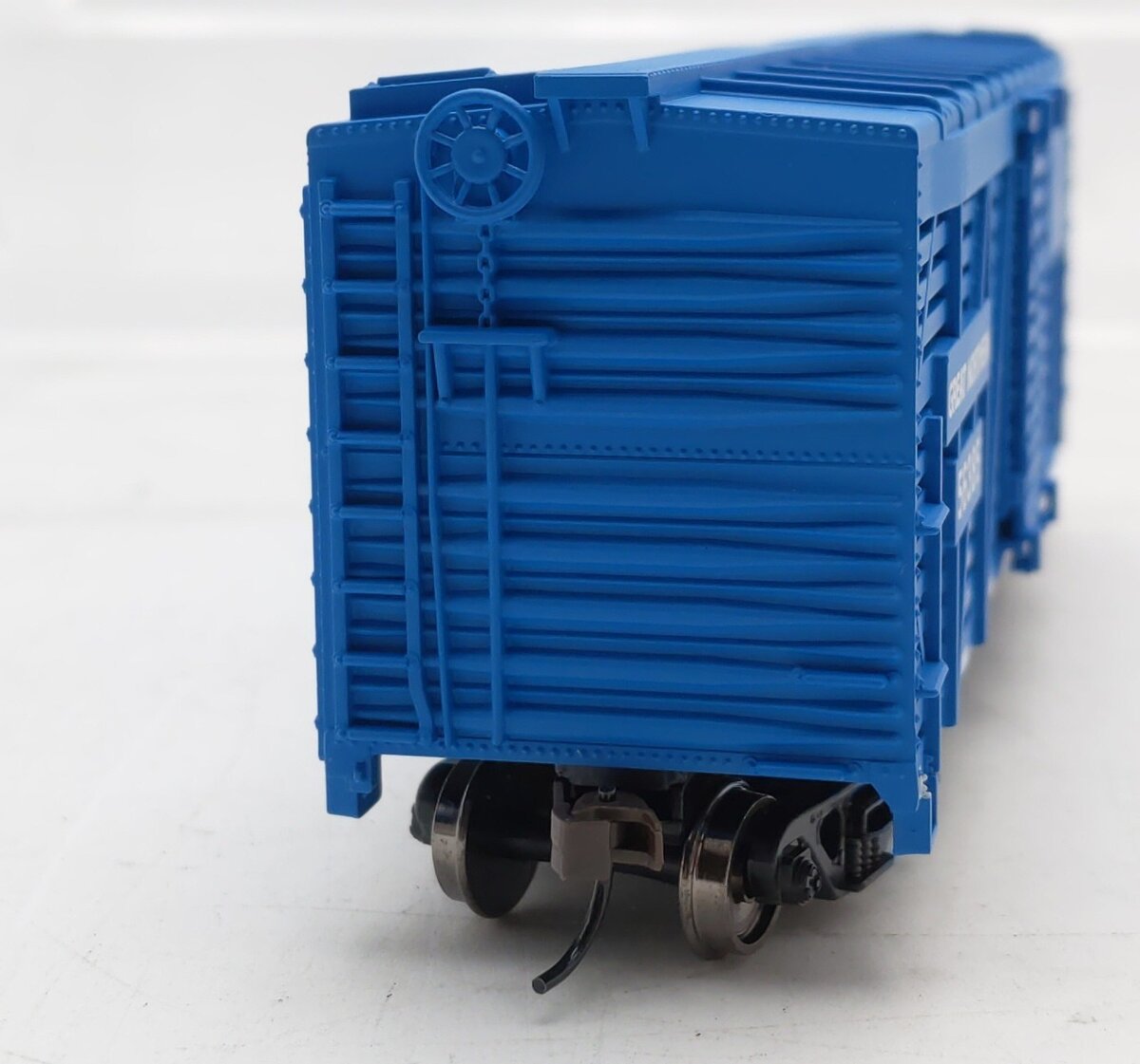 Walthers 931-1686 HO Great Northern 40' Stock Car #56385 EX/Box