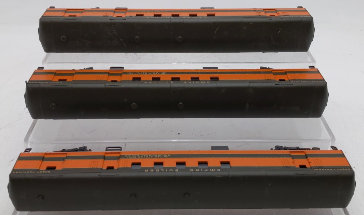Rivarossi HO Scale GN "Empire Builder" United States Mail Passenger Cars [3] VG