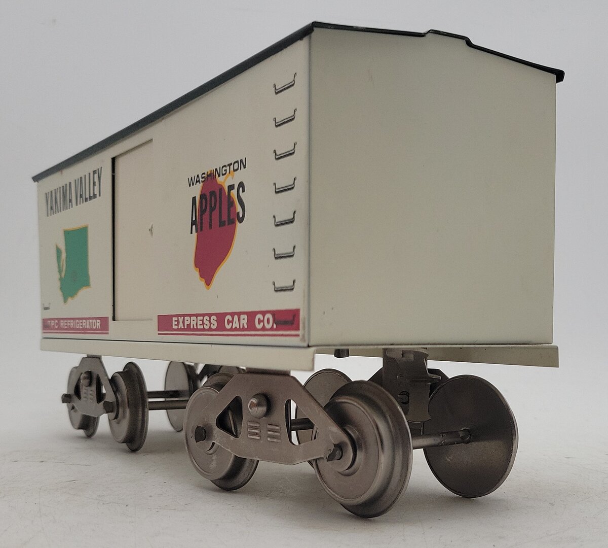 McCoy Standard Gauge Yakima Valley Washington Apples Reefer EX/Box