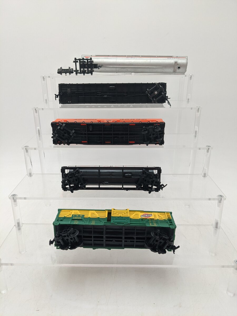 HO Scale Assorted Freight Cars [5] EX