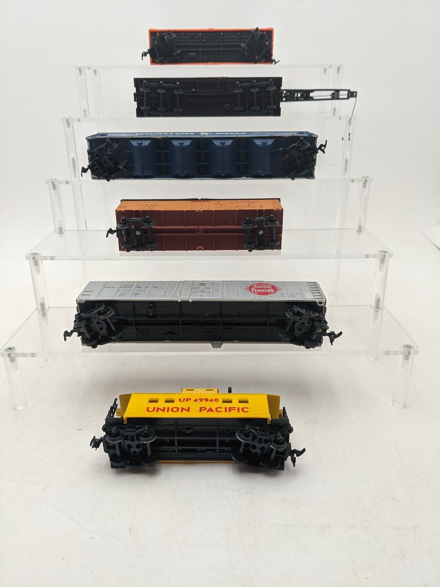 HO Scale Assorted Freight Cars [6] EX