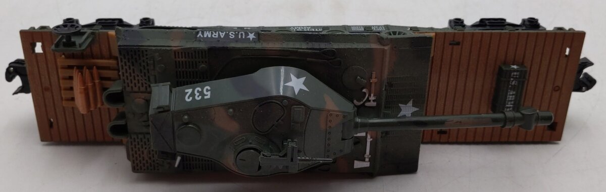 Menards 279-0863 O Gauge Army Flatcar and Tank with Lights & Sounds NIB