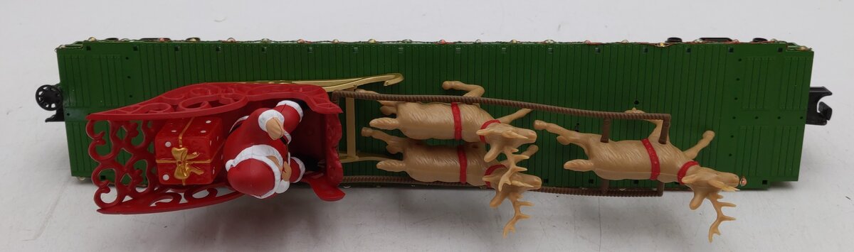MTH 30-76860 O Christmas Flat Car w/LED Lights, Santa Sleigh & Reindeer #122522