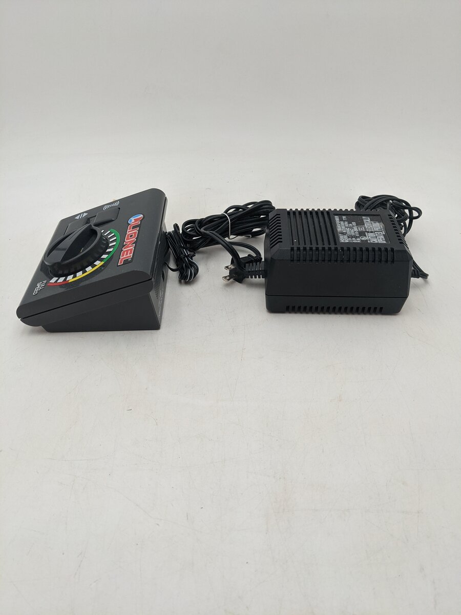 Lionel AC1803000 O Hobby Train Transformer 77W w/ Speed Controller EX