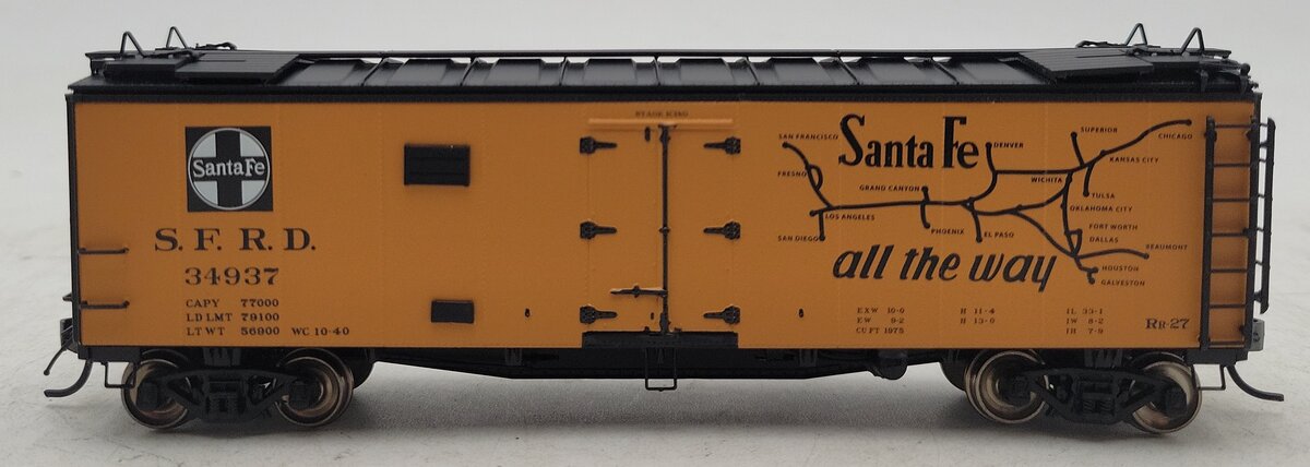InterMountain 46106-29 HO Gauge Santa Fe Refrigerator Car 