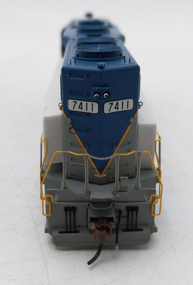 Athearn G40898 HO D&H GP39-2 Phase I Diesel Locomotive #7411 w/ DCC & Sound NIB